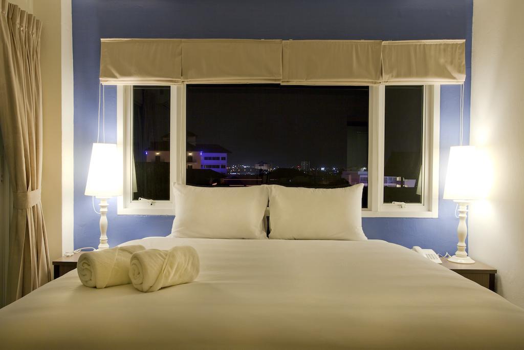 Wiz Hotel Pattaya Zewnętrze zdjęcie