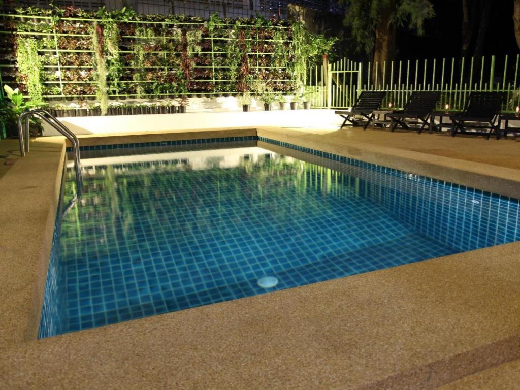 Wiz Hotel Pattaya Zewnętrze zdjęcie