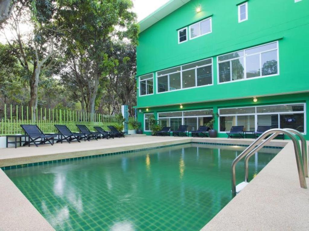 Wiz Hotel Pattaya Zewnętrze zdjęcie