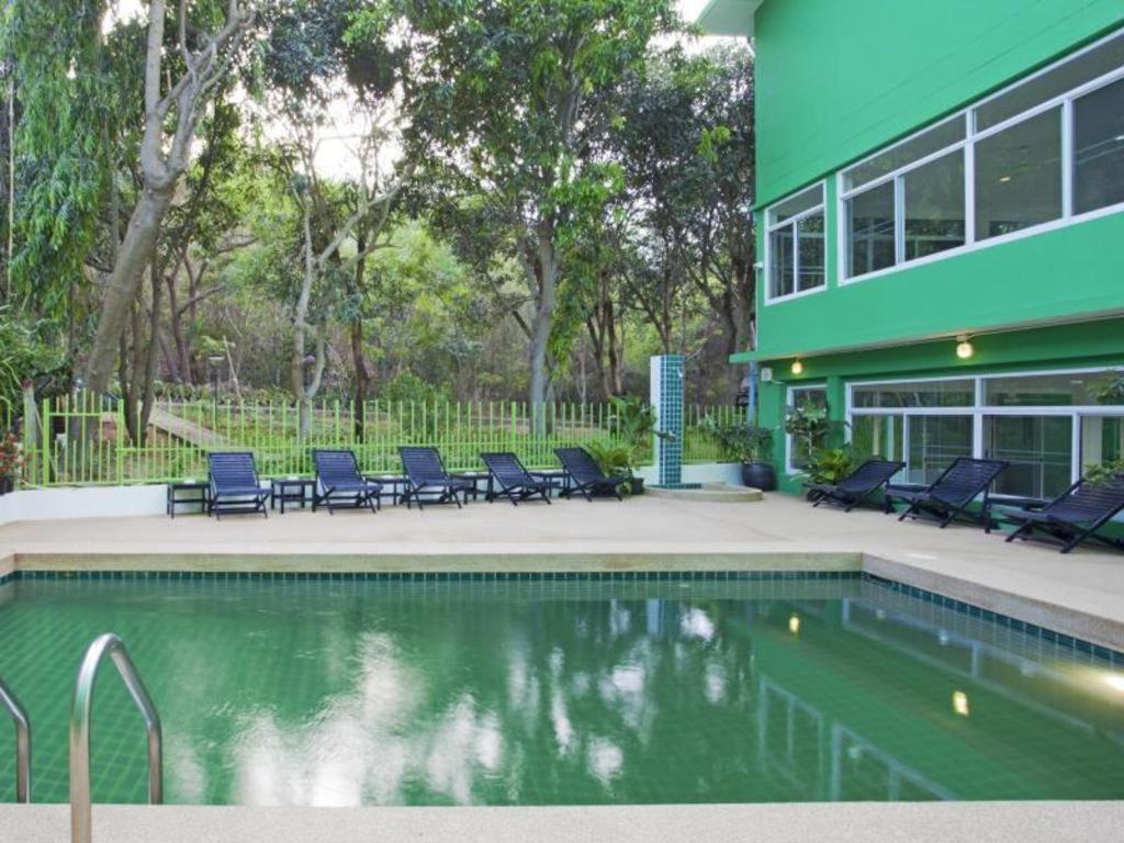 Wiz Hotel Pattaya Zewnętrze zdjęcie