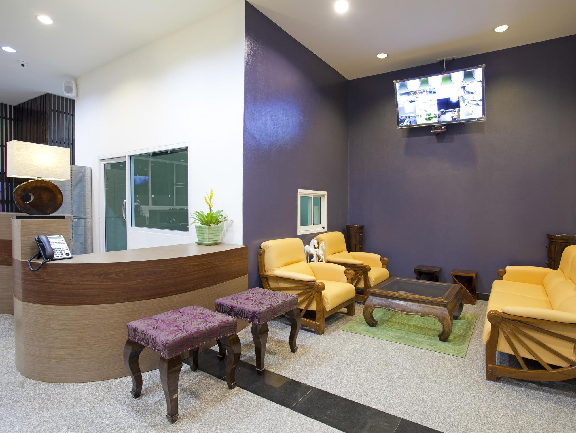 Wiz Hotel Pattaya Zewnętrze zdjęcie