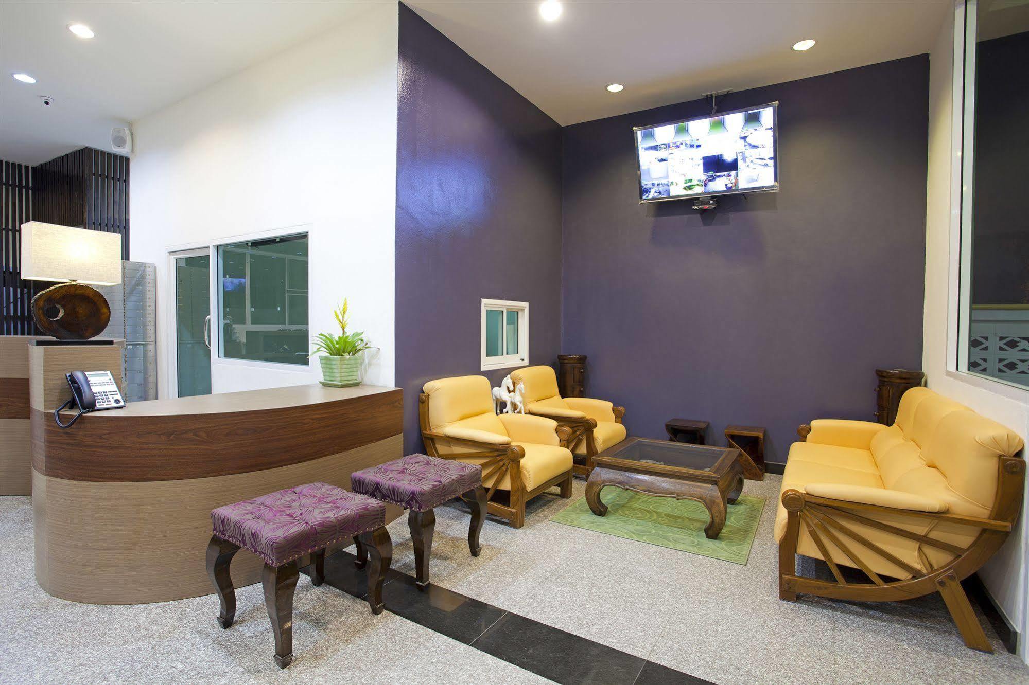 Wiz Hotel Pattaya Zewnętrze zdjęcie